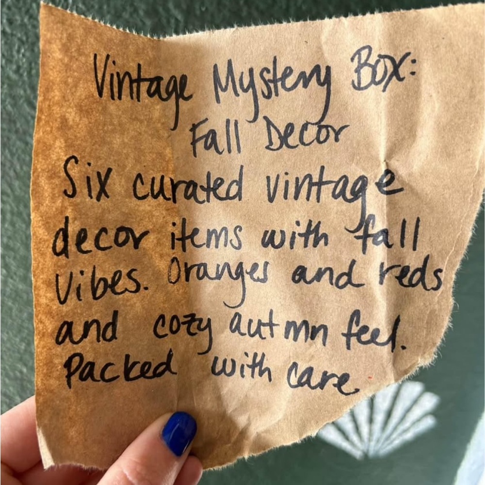 Vintage Fall Mystery Box‎